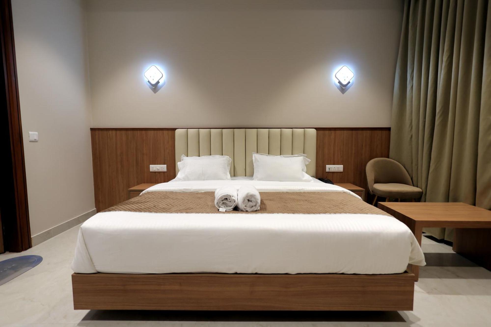 Hotel Regal Palm Moradabad Extérieur photo